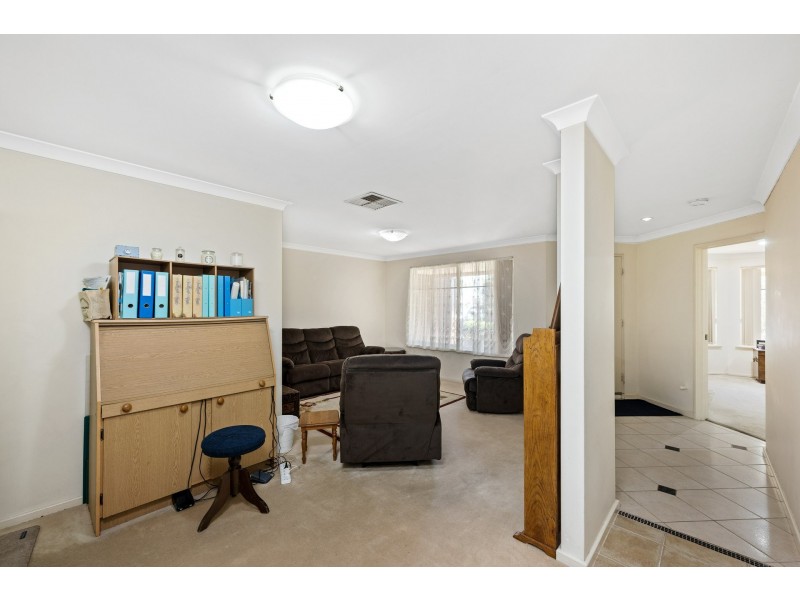 30 Excelsior Drive, Canning Vale WA 6155