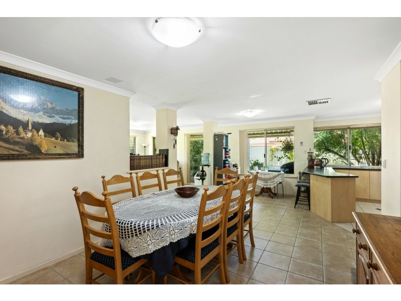 30 Excelsior Drive, Canning Vale WA 6155