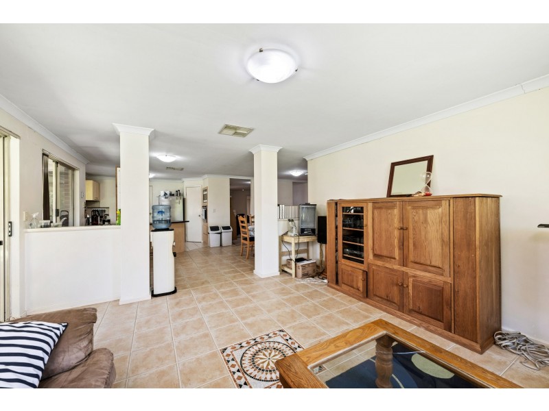 30 Excelsior Drive, Canning Vale WA 6155