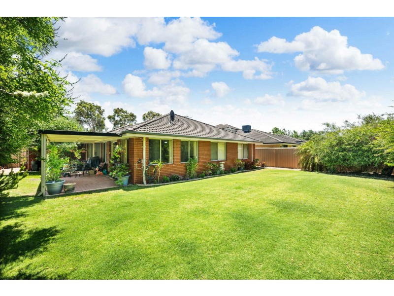 30 Excelsior Drive, Canning Vale WA 6155