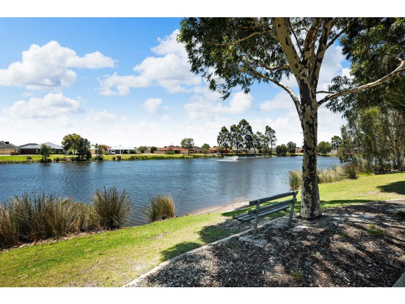 30 Excelsior Drive, Canning Vale WA 6155