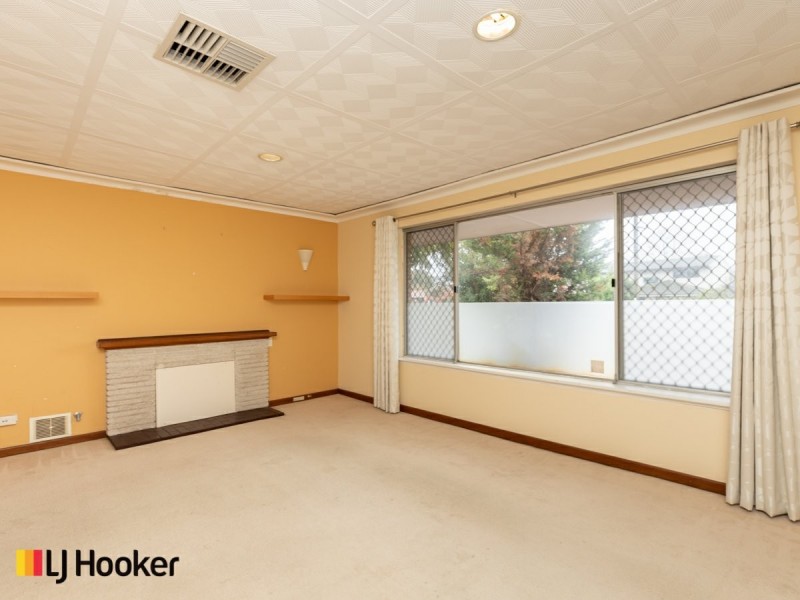 173 Corinthian Road East, Riverton WA 6148