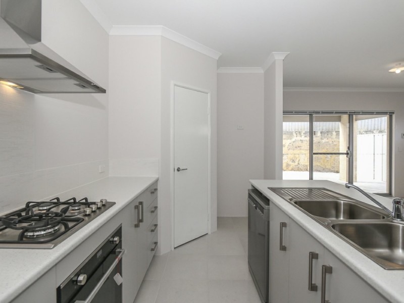 92B Phoenix Road, Hamilton Hill WA 6163