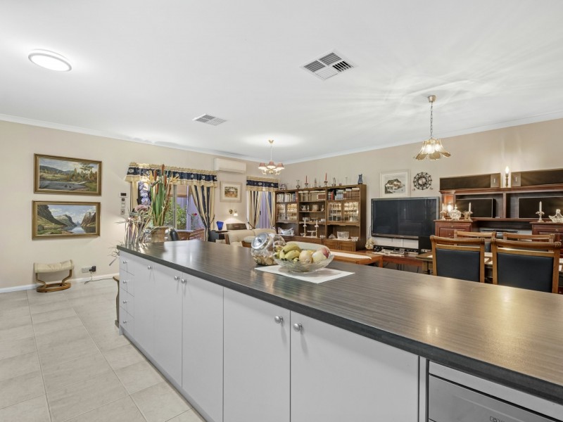 2/132 Gerard Street, East Cannington WA 6107