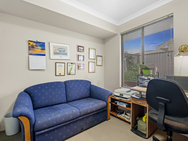 2/132 Gerard Street, East Cannington WA 6107