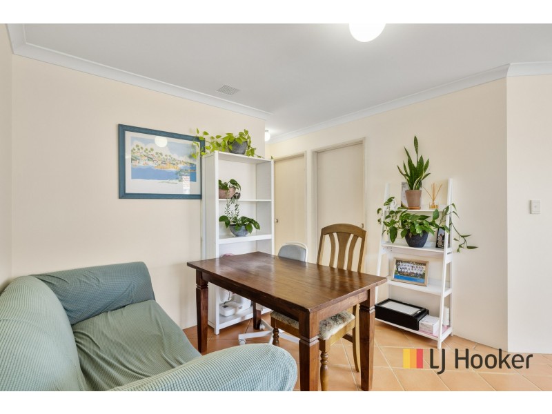 8/24 Farnham Street, Bentley WA 6102