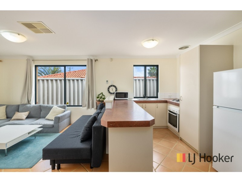 8/24 Farnham Street, Bentley WA 6102