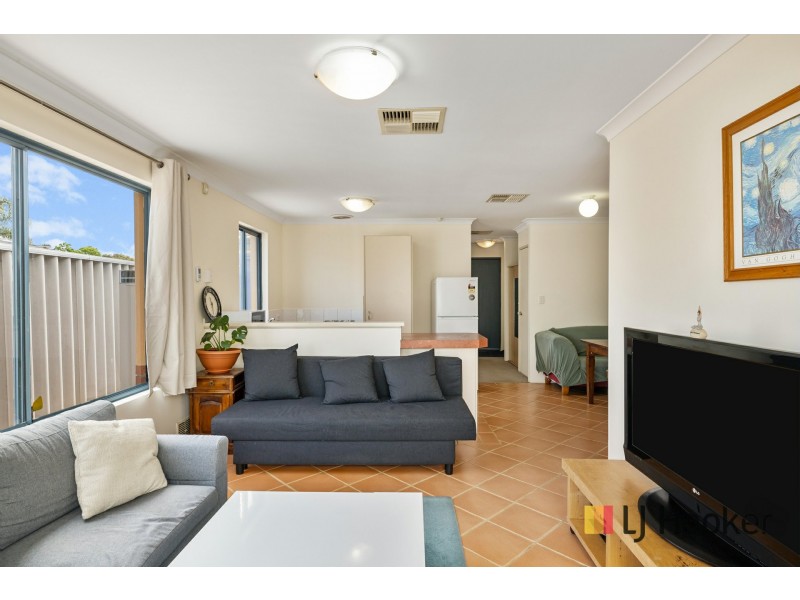 8/24 Farnham Street, Bentley WA 6102