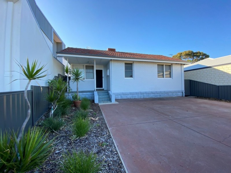 2 Halstead Street, Hamilton Hill WA 6163