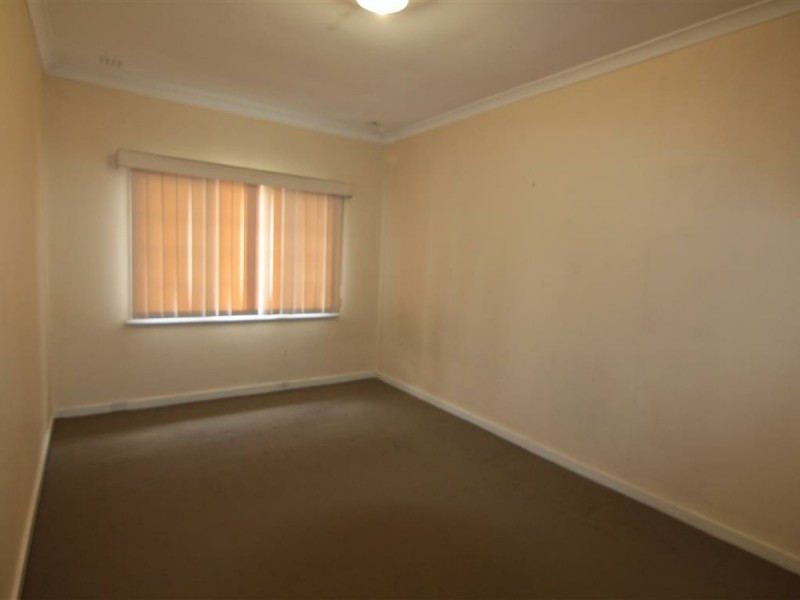 34 Pether Road, Manning WA 6152