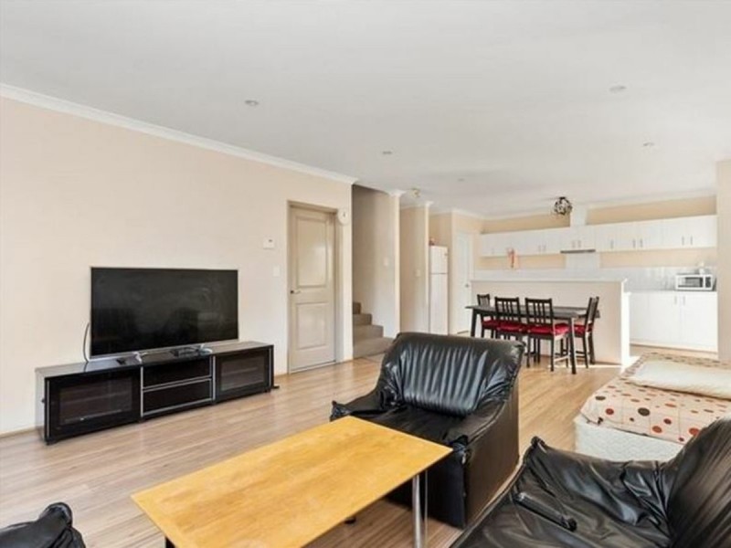 1/7 Gild Street, Cloverdale WA 6105