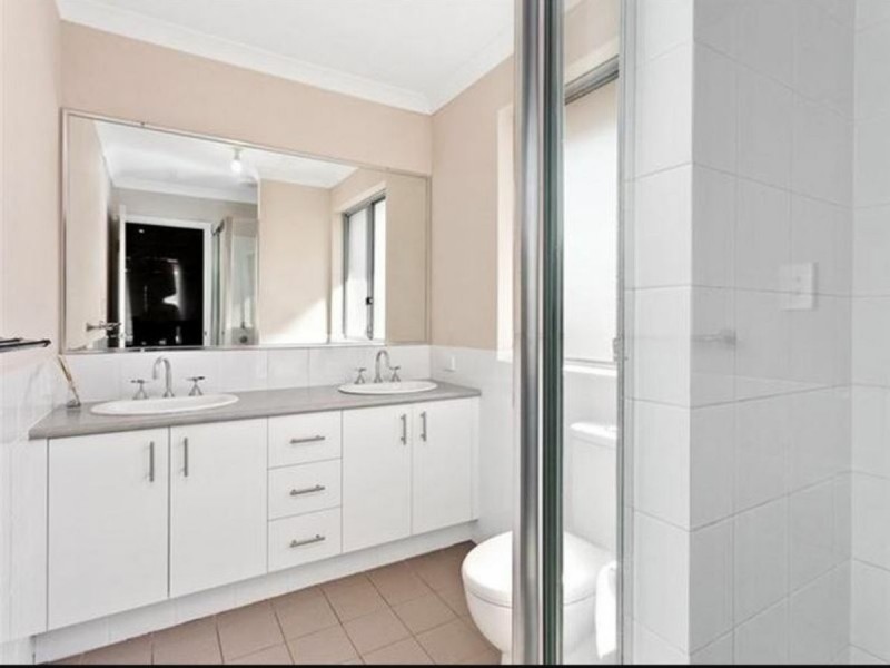 1/7 Gild Street, Cloverdale WA 6105