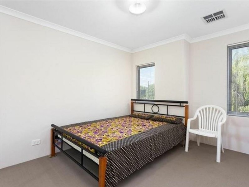 1/7 Gild Street, Cloverdale WA 6105