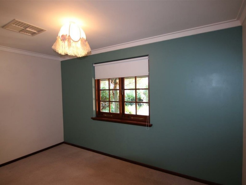 37 Matthew Avenue, Leeming WA 6149