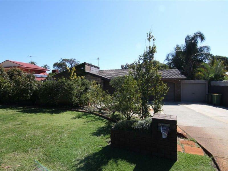 37 Matthew Avenue, Leeming WA 6149