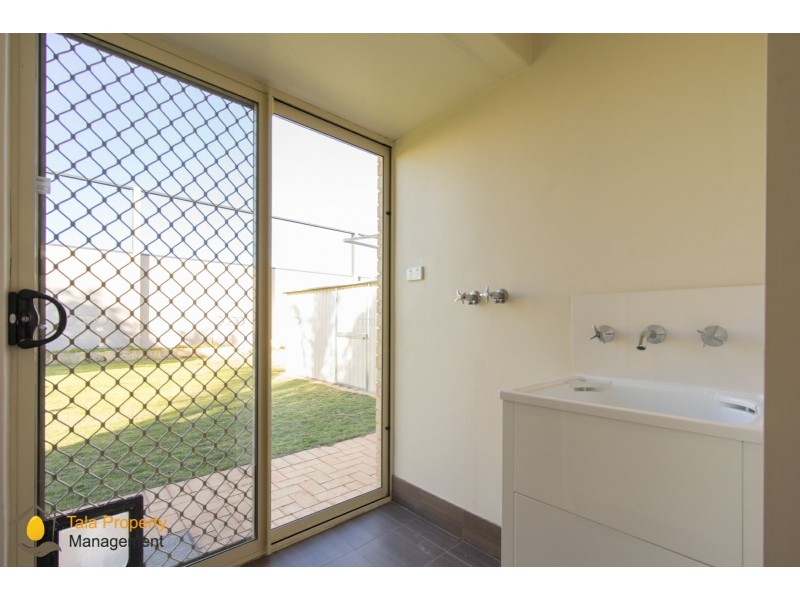 21 Madura Close, Ballajura WA 6066