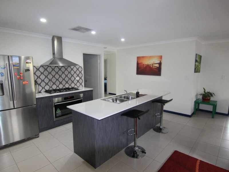 17 Sebago Street, Wellard WA 6170