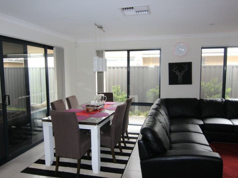 17 Sebago Street, Wellard WA 6170