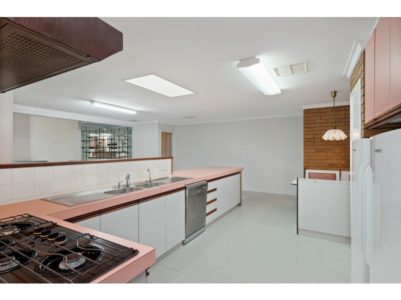 13 Cavendish Way, Parkwood WA 6147