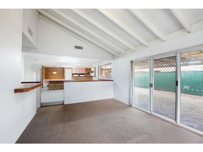 13 Cavendish Way, Parkwood WA 6147