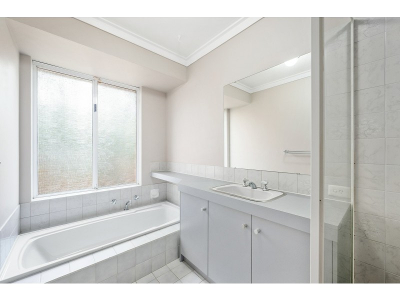 13 Cavendish Way, Parkwood WA 6147