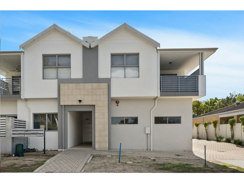 3/15 Debenham Street, Thornlie WA 6108