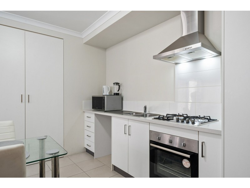 3/15 Debenham Street, Thornlie WA 6108