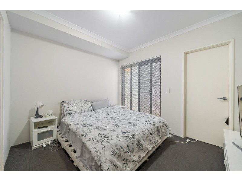 3/15 Debenham Street, Thornlie WA 6108