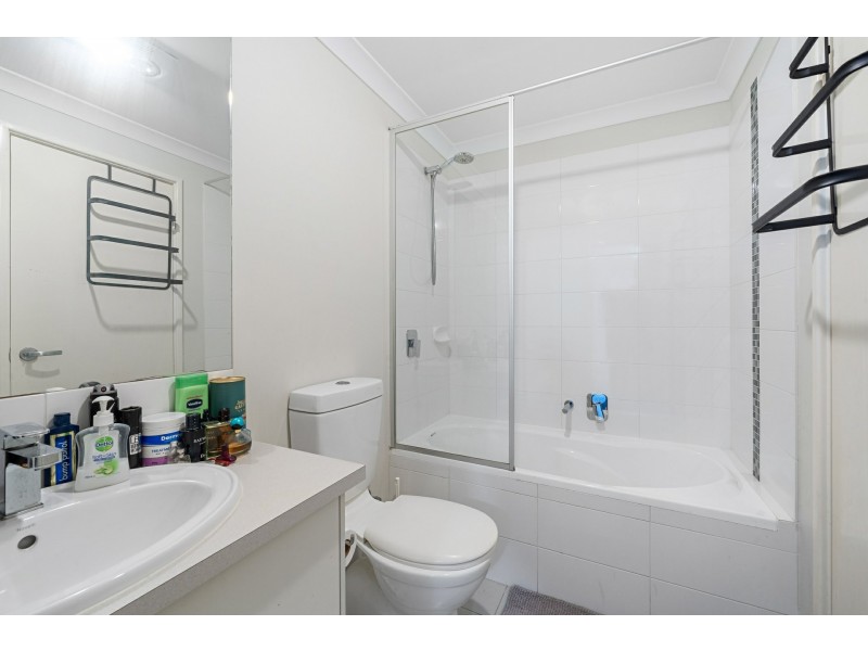 3/15 Debenham Street, Thornlie WA 6108