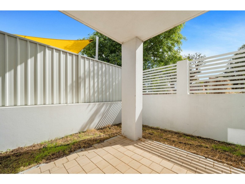 3/15 Debenham Street, Thornlie WA 6108