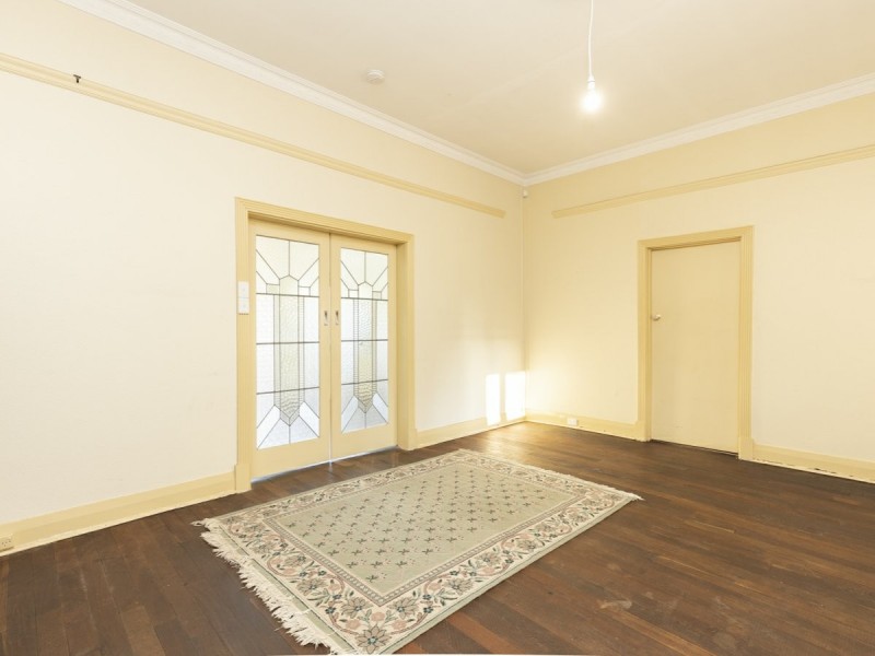 8 Boonooloo Road, Kalamunda WA 6076