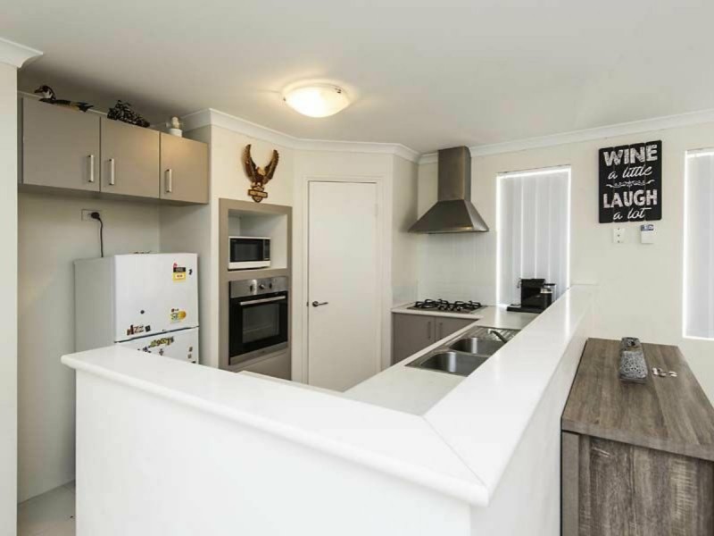 3/54 Sixth Road, Armadale WA 6112