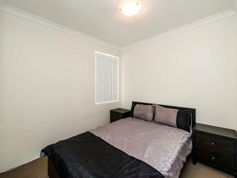 3/54 Sixth Road, Armadale WA 6112