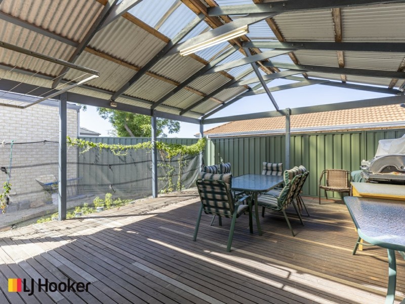 9A Tonbridge Way, Thornlie WA 6108