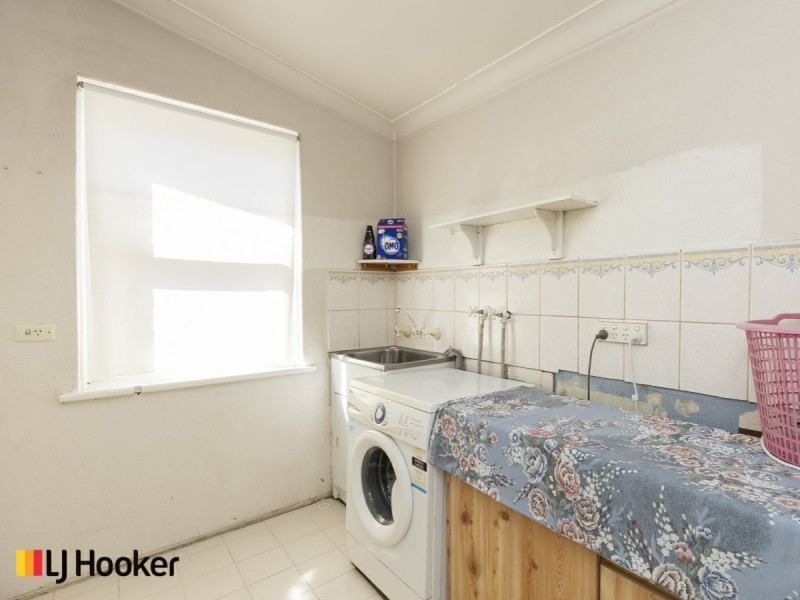 9A Tonbridge Way, Thornlie WA 6108