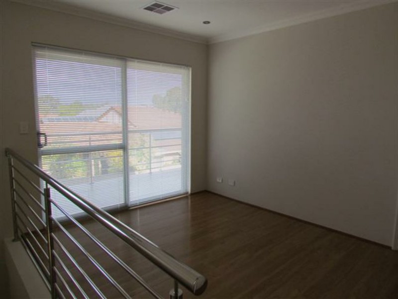 1/9 Surrey Road, Wilson WA 6107