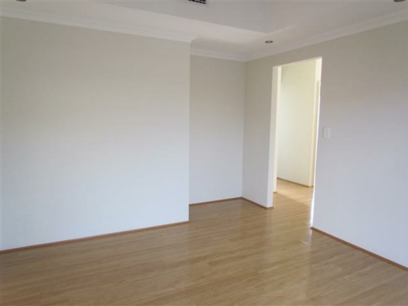 1/9 Surrey Road, Wilson WA 6107