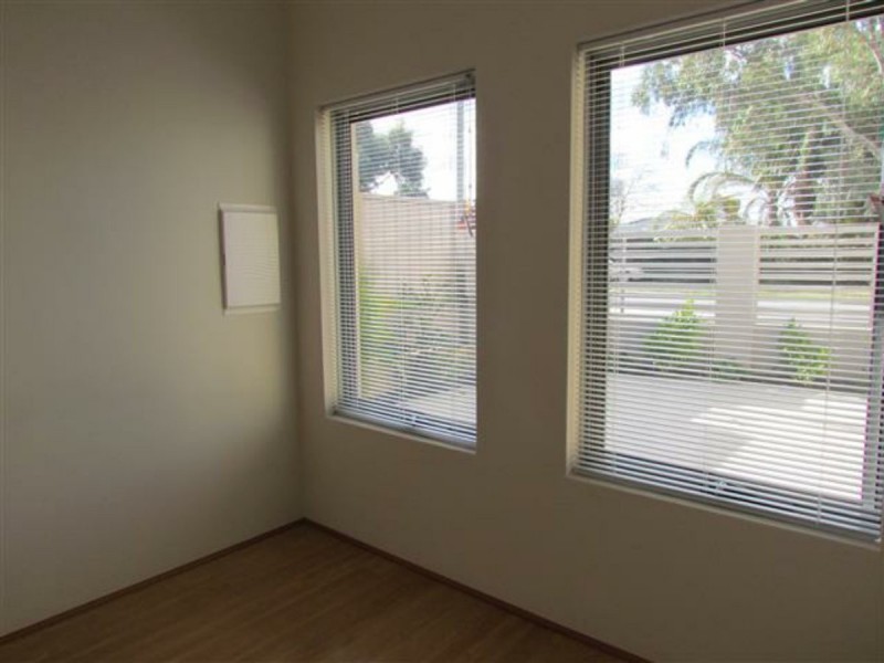 1/9 Surrey Road, Wilson WA 6107