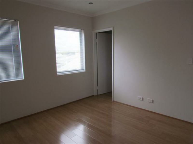 1/9 Surrey Road, Wilson WA 6107