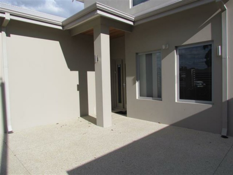 1/9 Surrey Road, Wilson WA 6107