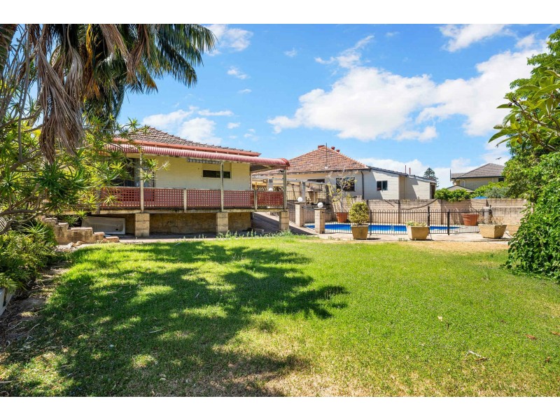 143 Parkin Street, Rockingham WA 6168