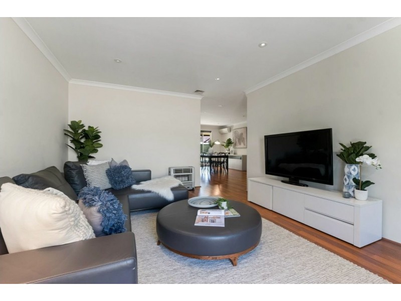 2/60 Griffin Crescent, Manning WA 6152