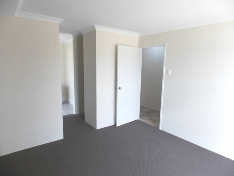 68 Bellingham Road, Hammond Park WA 6164