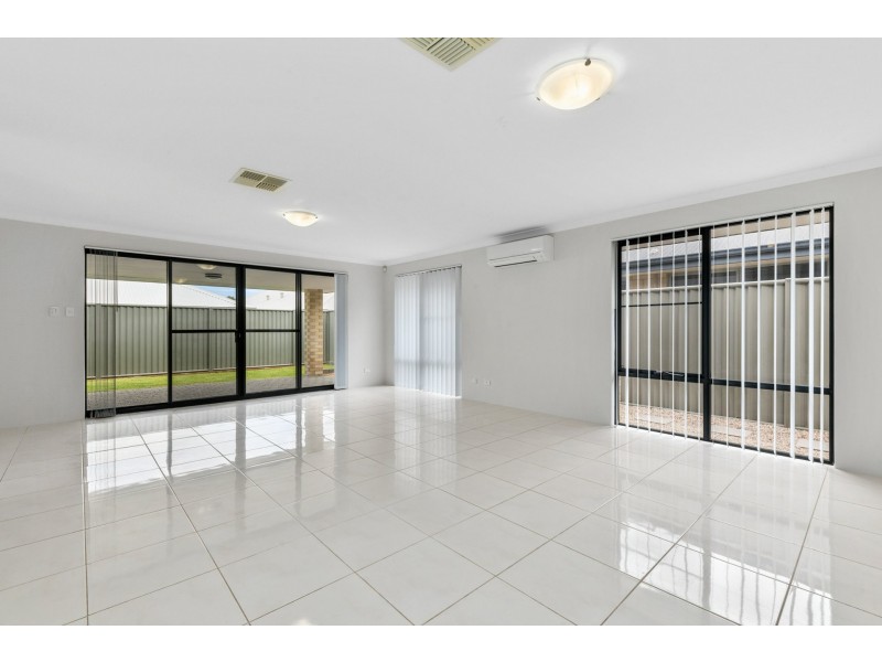 30 Ewens Pass, Wandi WA 6167