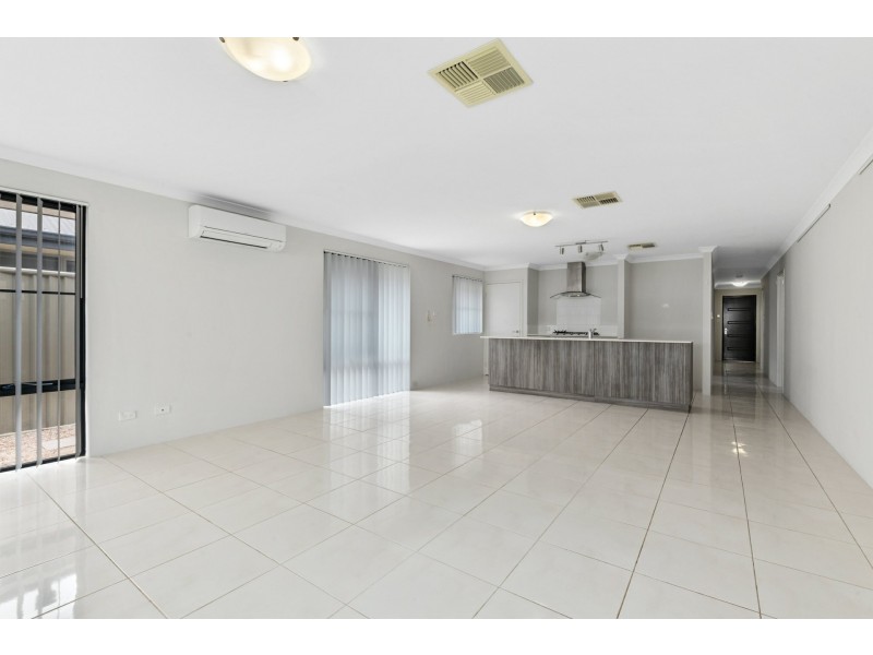30 Ewens Pass, Wandi WA 6167
