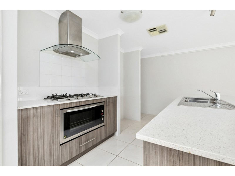 30 Ewens Pass, Wandi WA 6167