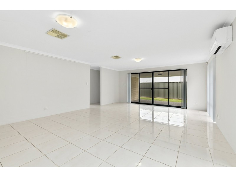 30 Ewens Pass, Wandi WA 6167