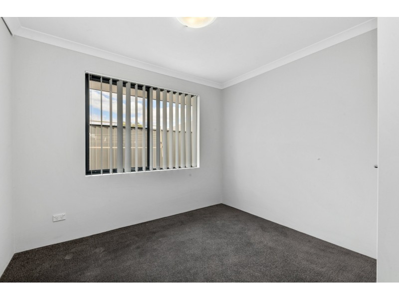 30 Ewens Pass, Wandi WA 6167