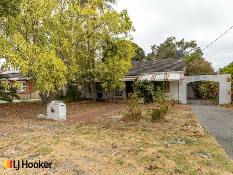 16 Cranwell Street, Thornlie WA 6108