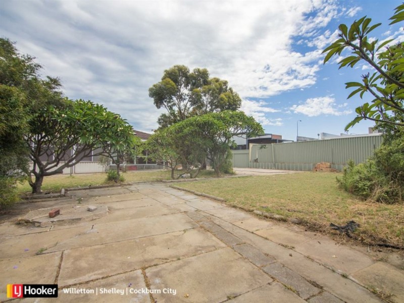 34 Hope Road, Palmyra WA 6157